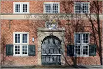 Varel. Das 1671 errichtete Waisenhaus - Fassadenausschnitt. 20.03.2014