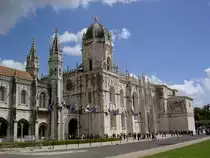 Belem, Mosteiro dos Jernimos de Belem mit Kirche Igreja de Santa Maria, dreischiffige gew�lbte Hallenkirche mit Querschiff und Chor f�r die K�nigsgr�ber (24.05.2014)