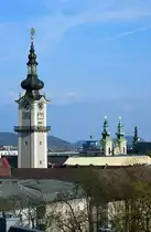 Linz.T�rme - Blick vom Linzer Schloss, Landhausturm und T�rme der Ursulinenkirche.
... aufgenommen am 26.3.2014