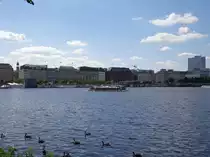 Hamburg: Blick vom Ballindamm �ber die Binnenalster Richtung Jungfernstieg (30.05.14)