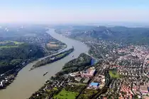 Luftaufnahme - Rhein von Bad Honnef bis Bonn. Rechts Bad Honnef mit der Rheininsel Nonnenwerth, dar�ber K�nigswinter und das Siebengebirge und links vom Rhein Bad Godesberg und Bonn. 19.09.2005