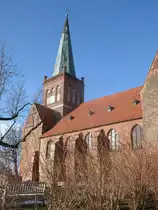 Im Klosterhof von Bergen/R�gen erkennt man die ganze Gr��e von der St.Marienkirche.Aufgenommen am 06.Februar 2014.