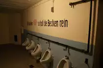 Ohne Worte!! (Sanit�ranlage im Gesch�tzbunker der ehemaligen Festung Hanstholm, welche heute zum Museumscenter in Hanstholm geh�rt. Die Aufnahme entstand am 17.04.2014.)