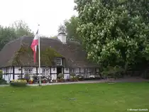 Reetdach gedecktes Haus bei Sieseby an der Schlei (Kreis Rendsburg-Eckernf�rde, Schleswig-Holstein, Mai 2010)