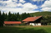 Ehemaliges Bauerngut im Freilichtmuseum Finsterau. Hier ist alles so eingerichtet, wie es auch in den 1950er Jahren noch in Gebrauch war;Aufnahme vom 08.07.07.