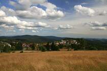 Blick auf Finsterau im Bayerischen Wald. Der Ort liegt an der Grenze zu B�hmen und ist durch sein Freilicht-Bauernmuseum bekannt. Aufnahme vom 08.07.07.