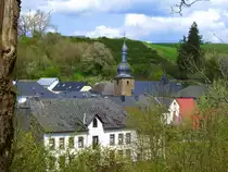 Belgien, Wallonien, Provinz L�ttich, deutschsprachige Gemeinschaft, Burg Reuland am Vennbahn Radweg (Strecke 47 in Belgien). 23.04.2014