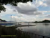 Hamburg am 12.7.2014: sommerliches Wolkenspiel �ber der Alster