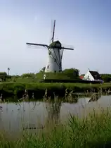 Damme, Windm�hle Schellenmolen am Damse Vaart Kanal (02.07.2014)