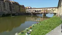 die Br�cke  Ponte Vecchio  von Westen in Florenz, Foto am 18.5.2014
