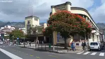 Eingangsbereich der  Mercado dos Lavradores  (Bauern- und Fischmarkt) in der Altstadt von Funchal / Madeira - M�rz 2014