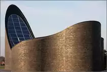 . 'Kirche am Meer' in Schillig -

Irgenwie erinnern mich die Formen auch an Fischflossen.

20.11.2012 (Matthias)