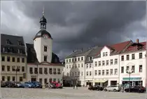 Glauchau. Am Markt steht das Rathaus mit seinem m�chtigen Turm. 
12.08.2014