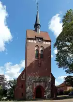 Turm der Kirche St. Antonius von 1908; Bispingen (L�neburger Heide), August 2014
