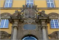 Osnabr�ck. Wappen �ber dem Portal des Schlosses.
10.08.2014