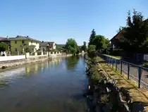 Rust, das Schwarzwaldfl��chen Elz flie�t durch den Ort, Juli 2014