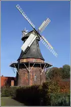 Martfeld in der Samtgemeinde Bruchhausen-Vilsen. Die Fehsenfeldsche M�hle wurde 1871 erbaut. Hundert Jahre sp�ter, im Jahr 1971, wurde der gewerbliche M�hlenbetrieb eingestellt. Der Galerieholl�nder ist 28 m hoch. 01.11.2014