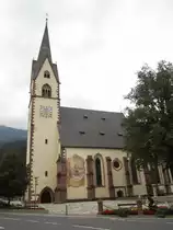 K�tschach, Pfarrkirche Unsere Liebe Frau, sp�tgotische dreischiffige Hallenkirche, erbaut von 1518 bis 1527 durch Baumeister B. Firtaler (18.09.2014)