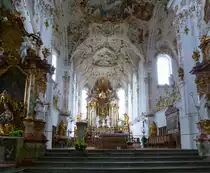 Rottenbuch, Stiftskirche Mari� Geburt, Blick in den Chorraum, der Hochaltar stammt von F.X.Schm�dl, einem K�nstler aus dem nahen Weilheim, Aug.2014