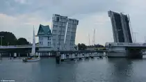Ge�ffnete Klappbr�cke �ber die Schlei in Kappeln (Kreis Schleswig-Flensburg, Schleswig-Holstein, Juli 2014)