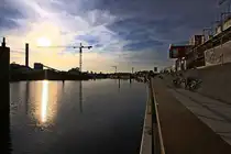Offenbach am Main
Abendstimmung am Hafenbecken mit Blick gegen Westen