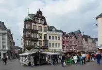 Trier - Hauptmarkt mit sch�nen Fachwerkbauten - 10.09.2014