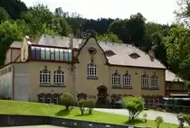 Schramberg im Schwarzwald, das Dieselmuseum, in dem 1904 im Jugend-Stil erbauten Fabrikgeb�ude steht der gr��te Dieselmotor aus der Zeit vor dem I.Weltkrieg im Originalzustand, Aug.2014