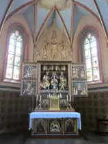 Herrieden, neugotischer Fl�gelaltar von 1897 in der Frauenkirche (16.06.2013)