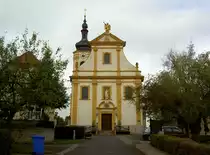Gauk�nigshofen, Pfarrkirche Hl. Schutzengel und St. Jakobus, erbaut von 1724 bis 1730 durch Mathias Kolb (26.10.2014)