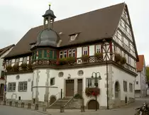 Rathaus von Gr�nsfeld, Zierfachwerkbau von 1579 (27.10.2014)