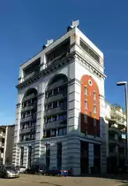 Freiburg, das ehemalige Geb�ude der 1898 gegr�ndeten Loewenbrauerei im Stadtteil St�hlinger, heute Wohn-und Gesch�ftshaus, Okt.2014