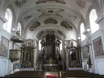 Berglern, Alt�re und Kanzel von 1778 in der Pfarrkirche St. Peter und Paul (25.03.2014)
