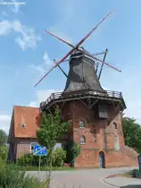 Jork-Borstel im Alten Land: Galerie-Holl�nder-Windm�hle  Aurora  (Juli 2014)