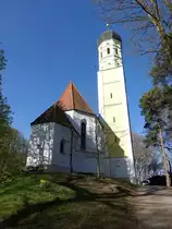 Wallfahrtskirche Maria Beinberg bei Gachenbach, barockisierte Saalkirche, erbaut im 15. Jahrhundert, Turmerh�hung 17. Jahrhundert (15.04.2015)