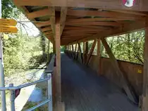 Augst, gedeckte Holzbr�cke �ber die Egolz, April 2015