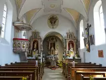 G�belsbach, Alt�re und Kanzel in der Pfarrkirche St. Vitus (15.04.2015)