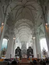 Abtei Averbode, Innenraum der Barockkirche, Gem�lde von Pieter Jozef Verhaghen, 
Chorgest�hl von Octaaf Henry (26.04.2015)