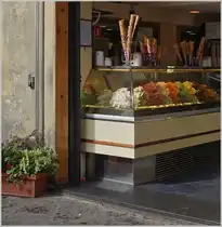 Zu einer Pause l�dt feines Eis in den Strassen von Florenz ein.
(19.04.2015)