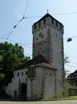 Basel, das St.Johanns-Tor stadteinw�rts gesehen, Teil der mittelalterlichen Stadtbefestigung, Mai 2015