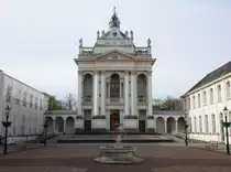 Oudenbosch, Basilika am St. Louisplein (01.05.2015)