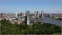 Rotterdam. Die Erasmusbrug und die Hochh�user des modernen Stadtteils Kop van Zuid. 07.06.2015