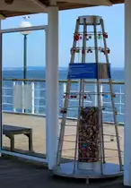 Alternative zum Anbringen von Liebesschl�ssern an das Br�ckengel�nder der Seebr�cke Heringsdorf. - 17.06.2015