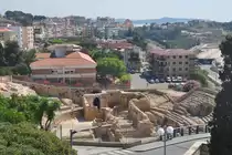 TARRAGONA (Provincia de Tarragona), 08.06.2015, Blick vom Passeig de les Palmeres auf das r�mische Amphitheater