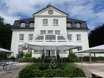 H�verud, Gutshof Baldersn�s, erbaut 1868 durch Carl Fredrik Waern (19.06.2015)