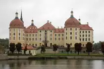 Die Moritzburg ein Jagd- und Barockschloss in Sachsen. 10.10.2011 in Moritzburg abgelichtet. 