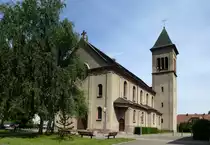 Illzach, die Kirche  Johannis der T�ufer , erbaut 1936, Juni 2015