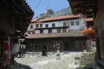 In der Altstadt von Kruj�. Aufnahme: 8. Juli 2012.