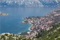 Motor und Plagente an der F�rde Boka Kotorska in Montenegro - Aufnahme: 4. Juli 2012.