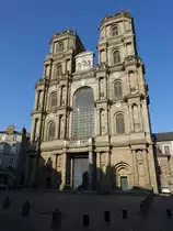 Rennes, Kathedrale St. Pierre, Turm erbaut ab 1490, Langhaus und Chor erbaut ab 1787 (16.07.2015) 