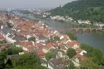 Heidelberger Altstadt, der Neckar und die Alte Br�cke in Heidelberg. Aufnahme: Juli 2005.